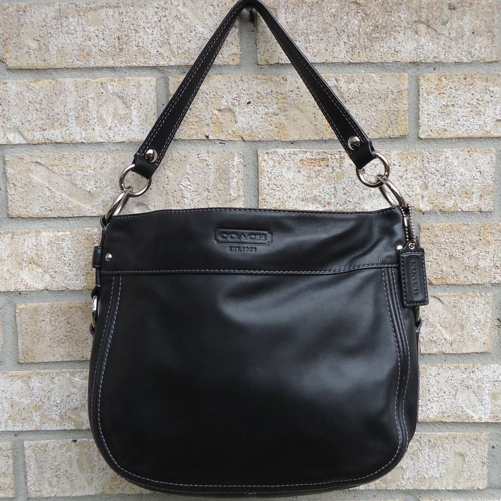 Coach leather Zoe hobo shoulder / handbag.